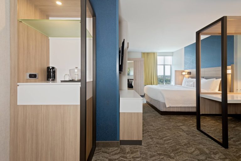 Feaster-Construction-Springhill-Suites-Guest-Room-4