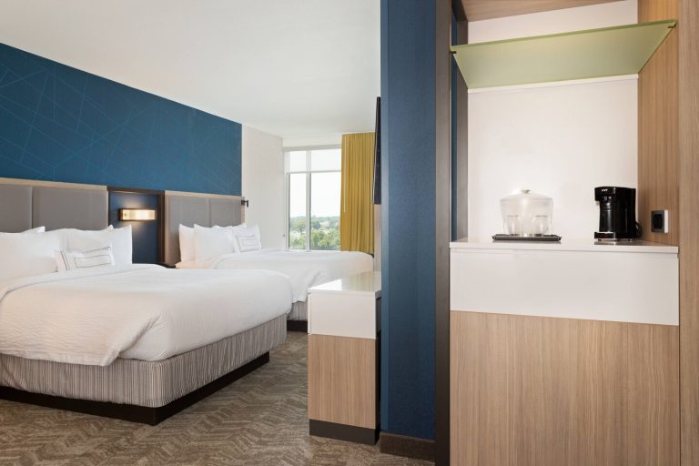 Feaster-Construction-Springhill-Suites-Guest-Room