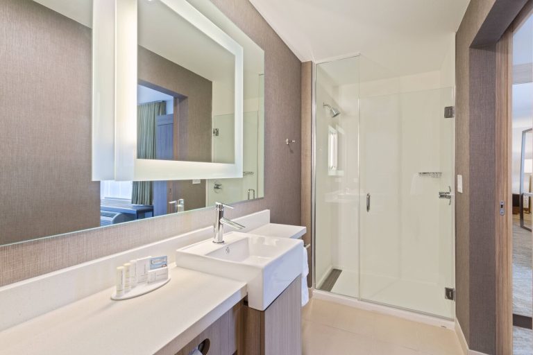 Feaster-Construction-Springhill-Suites-Guest-Room-Bathroom-2