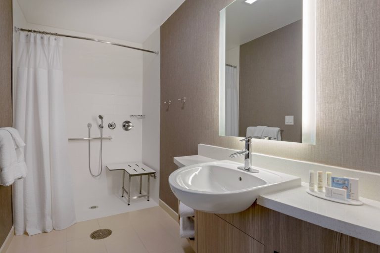 Feaster-Construction-Springhill-Suites-Guest-Room-Bathroom