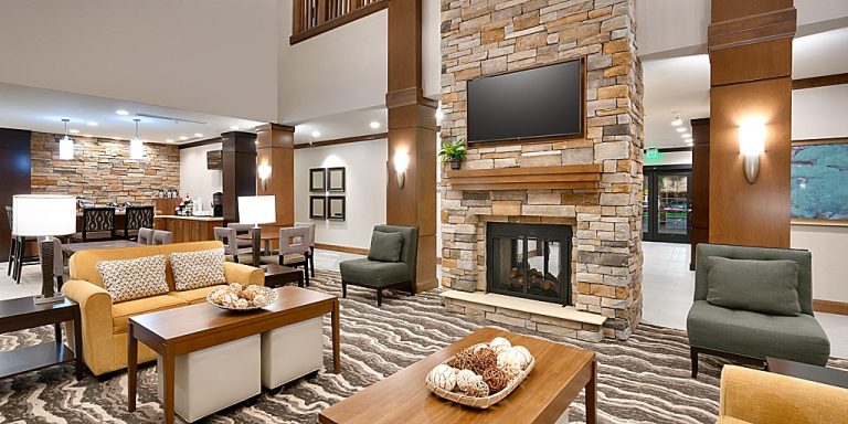 Feaster-Construction-Staybridge-Great-Room-2