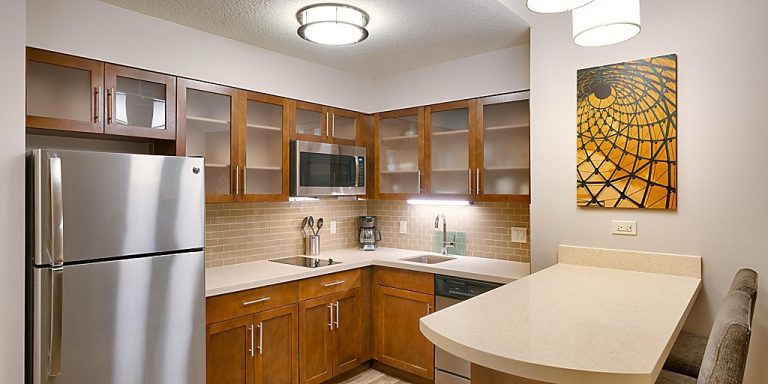 Feaster-Construction-Staybridge-Guest-Kitchen-2
