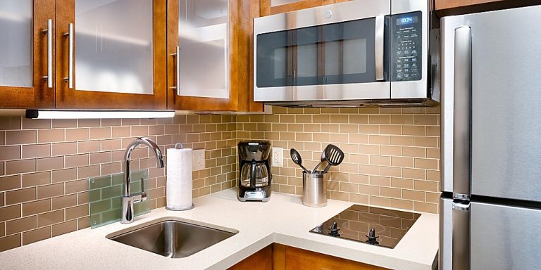 Feaster-Construction-Staybridge-Guest-Kitchen